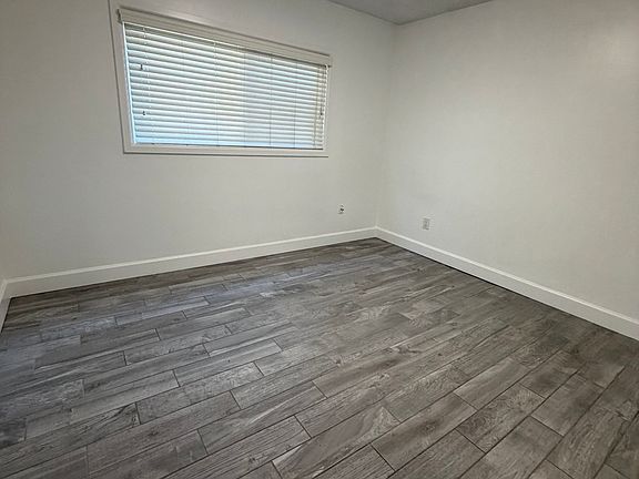 2nd image of 917 Georgia St