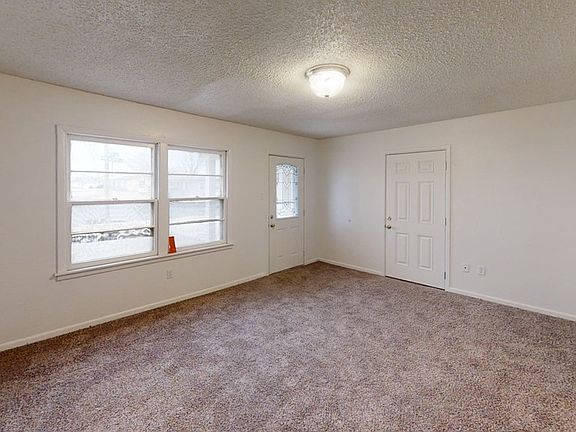 4th image of 4306 San Jacinto St