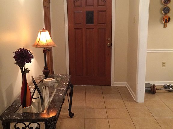 2nd image of 927 Pheasant Hollow Dr