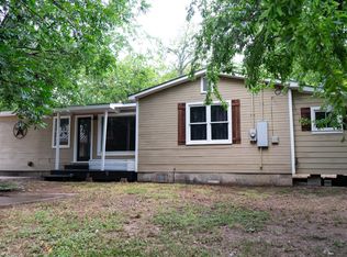 104 W Ridge Rd, Weatherford, TX 76086