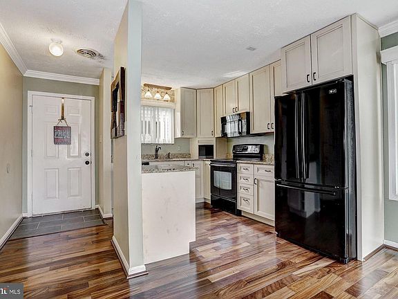 2nd image of 10283 White Pelican Way #101-C