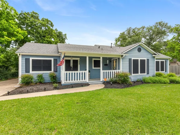 717 Inwood Dr, Bryan, TX 77802