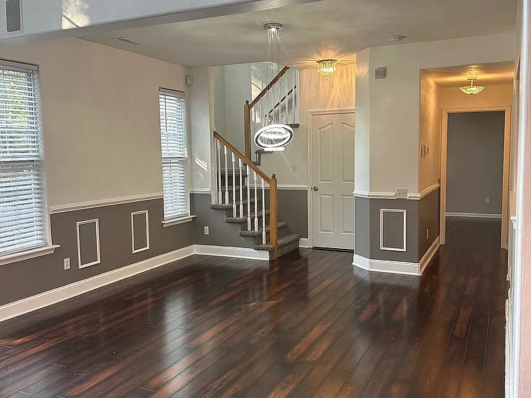 827 Mission Ave — Photo 6