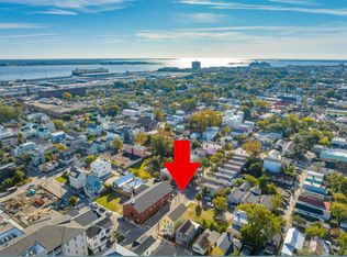 101 Cooper St, Charleston, SC 29403