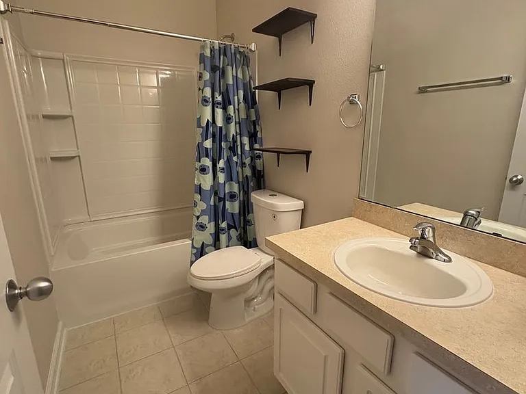 607 Crystal Way — Photo 18