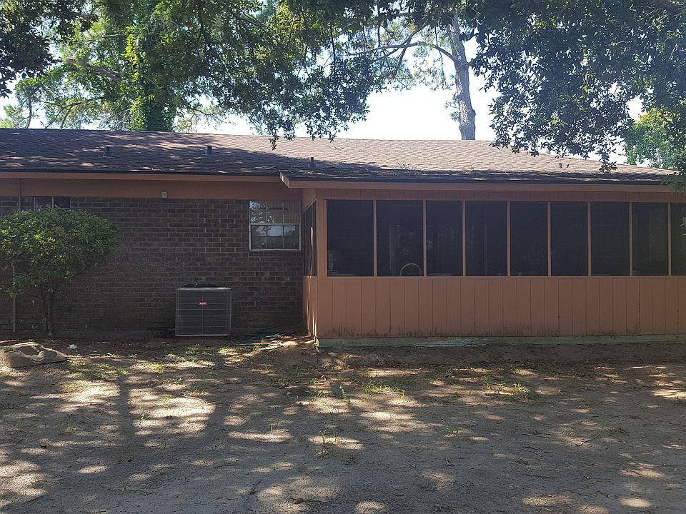 2nd image of 6 Wiley Ln