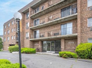 1575 Boston Ave UNIT D17, Bridgeport, CT 06610