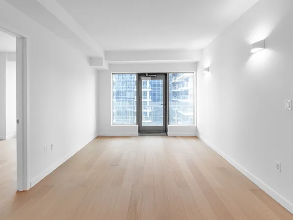 33-71 Prince Street image 2 of 13