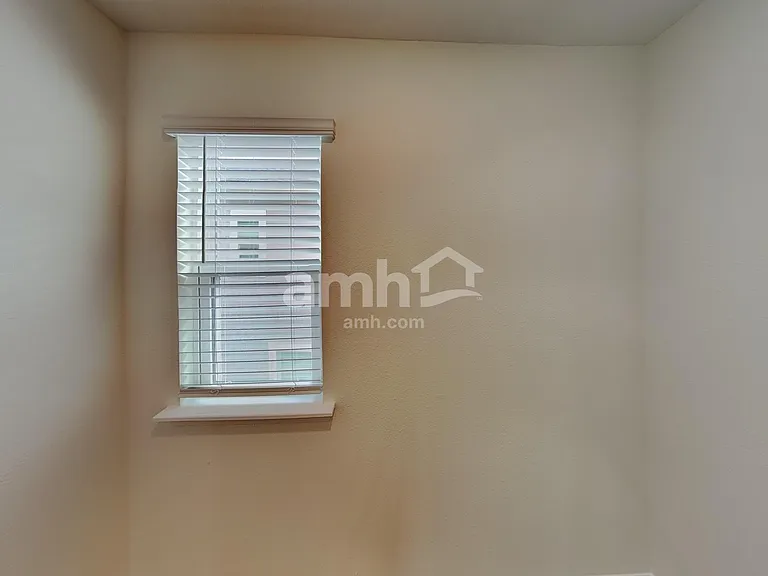 8526 Belfort Landing Dr — Photo 14