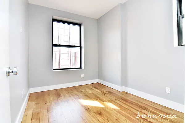 Rented by Bohemia Realty Group | media 7