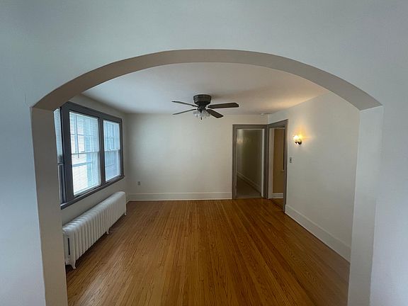5th image of 22 Norwood Ave #2