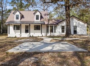 49 Old Airport Rd, Wiggins, MS 39577