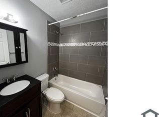 32 Stone Park Pl, Nottingham, MD 21236