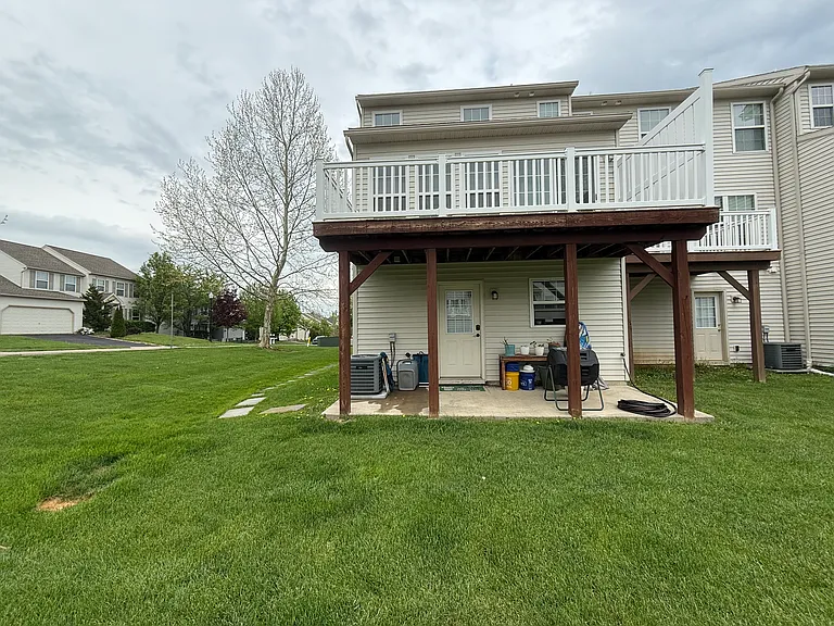 183 Exeter Ln #A — Photo 4