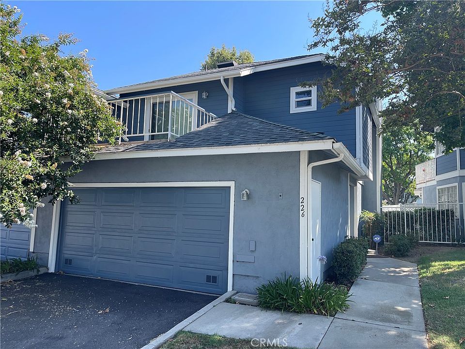 1st image of 226 N Glendora Ave