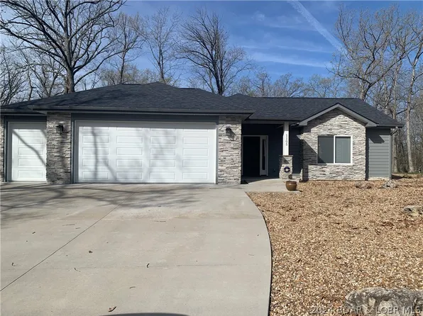 1105 Kays Point Rd, Lake Ozark, MO 65049