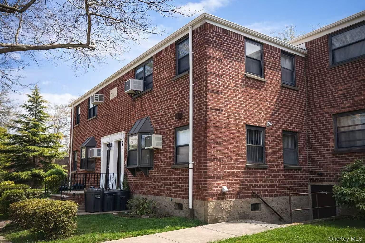 15916 16th Avenue 2FL, Whitestone, NY 11357 | Zillow