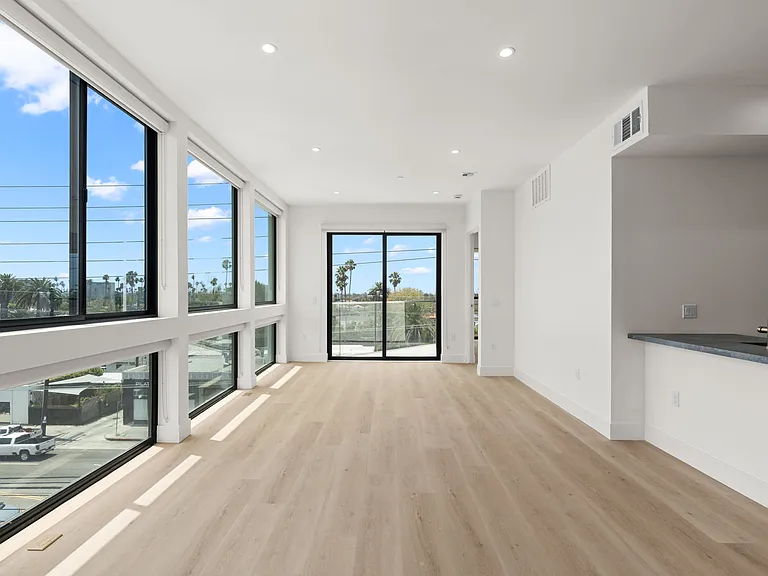 1808 Lincoln Blvd — Photo 55