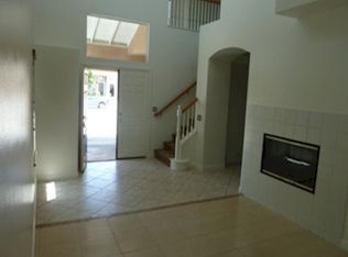 821 Lomond Dr, Riverside, CA 92508