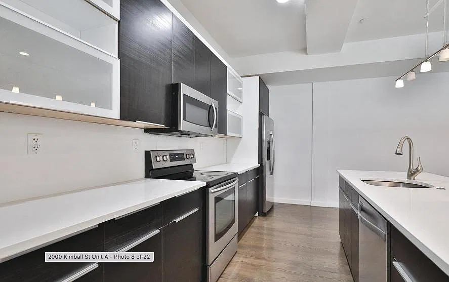 2 bed, 1073 sqft, $3,200 — Photo 2