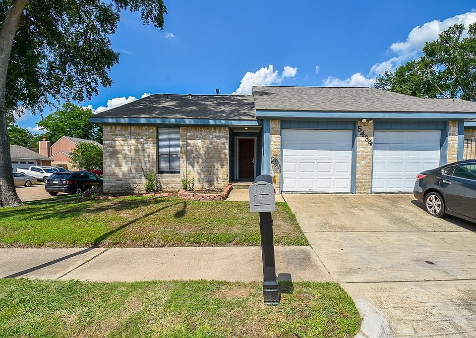 1st image of 5434 Oakhaven Ln #A