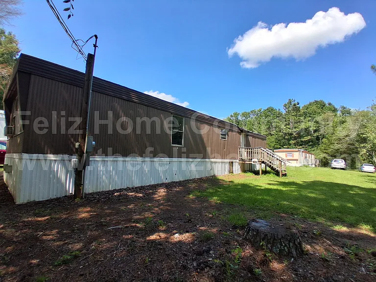 3940 Cloverdale Rd #5B — Photo 2
