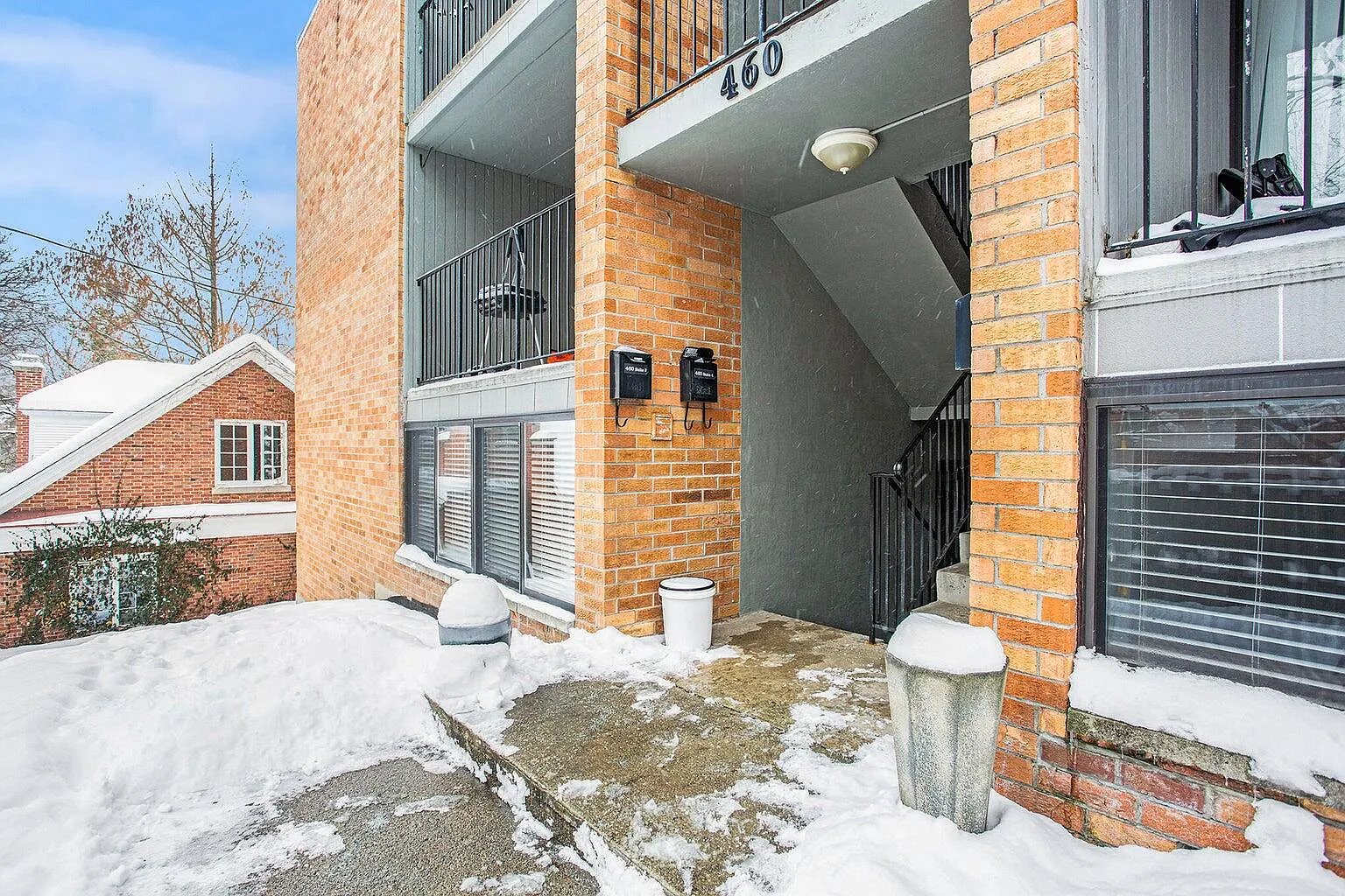 460 Fulton St E #2 photo 1