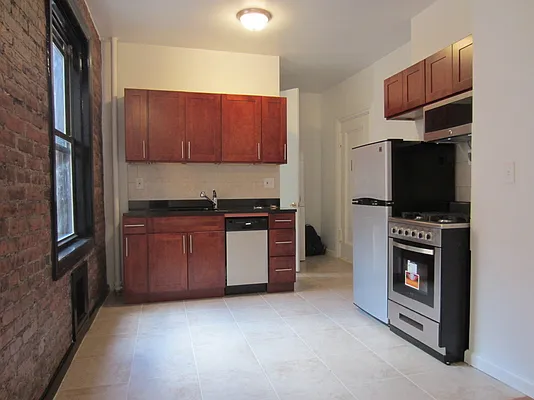 Rented by Nolita Group | media 13