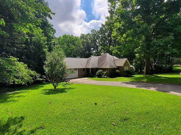 2nd image of 2161 Lakeway Dr