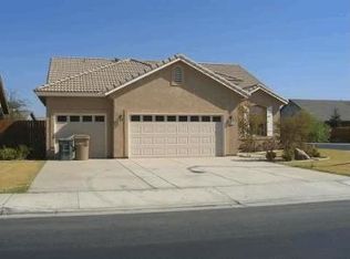 2800 Grand Haven Ln, Bakersfield, CA 93313