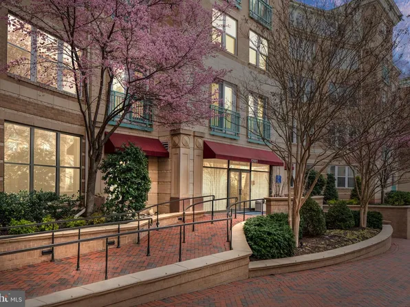 12001 Market St APT 416, Reston, VA 20191