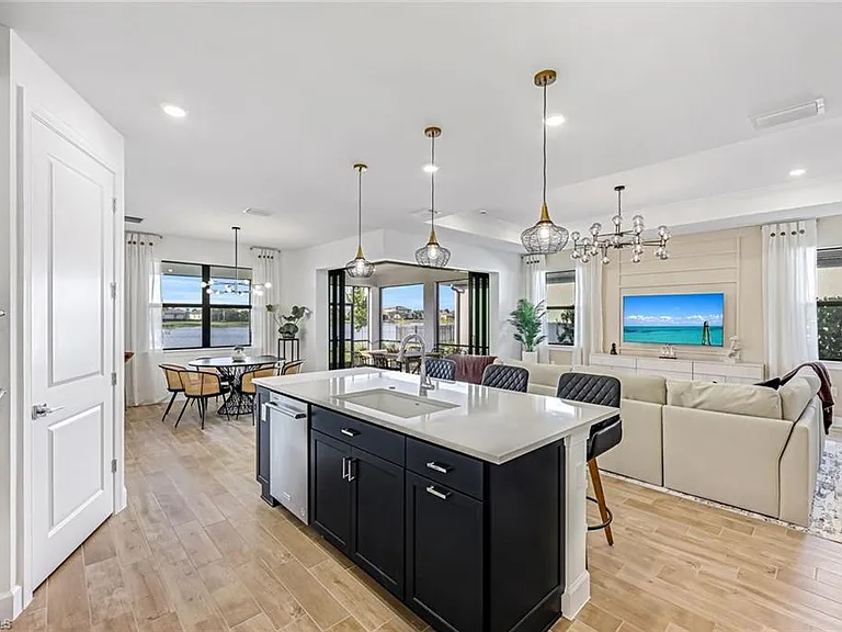 20530 Pebble Glen Dr — Photo 7