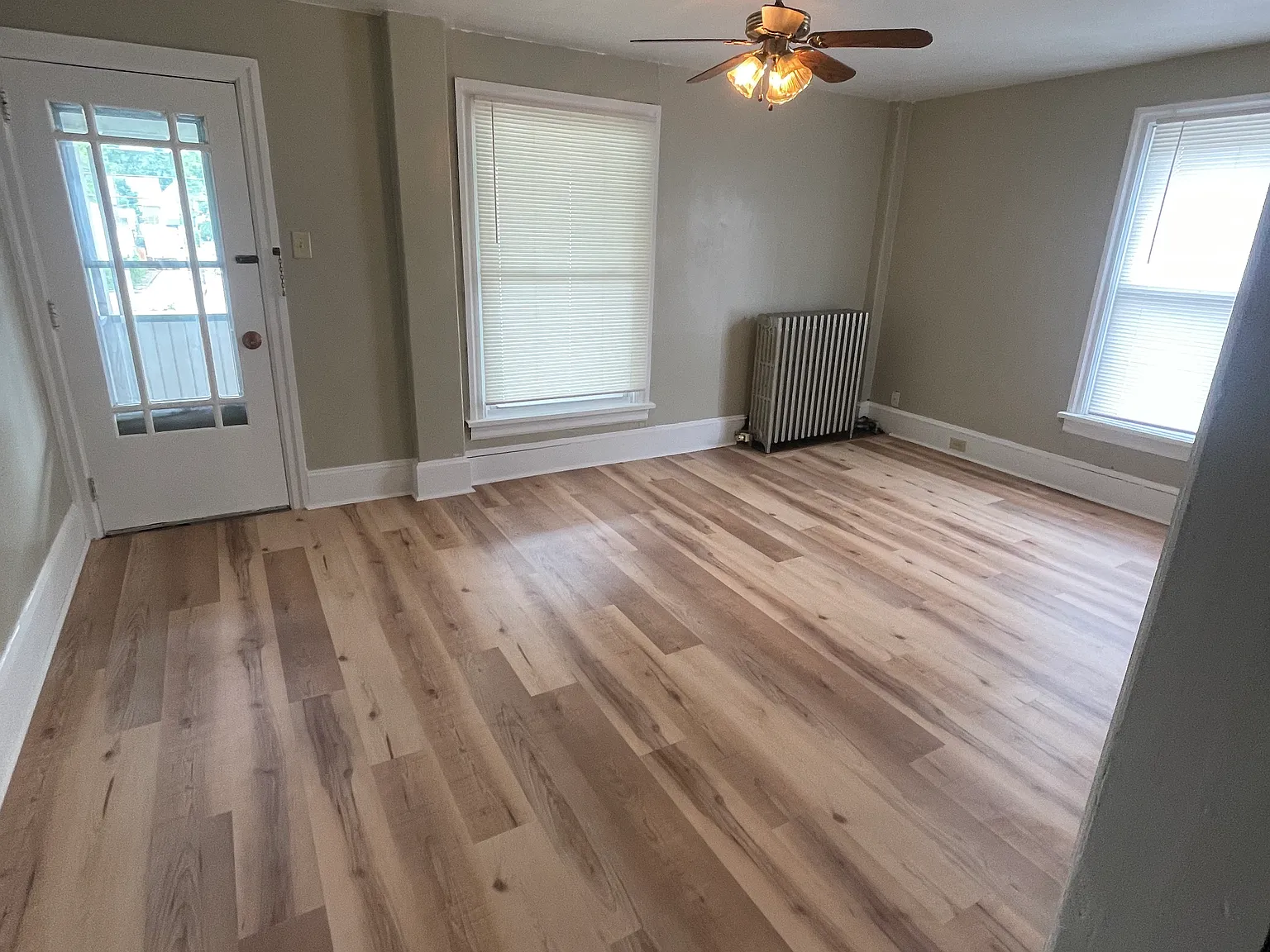 815 Park Ave — Photo 2