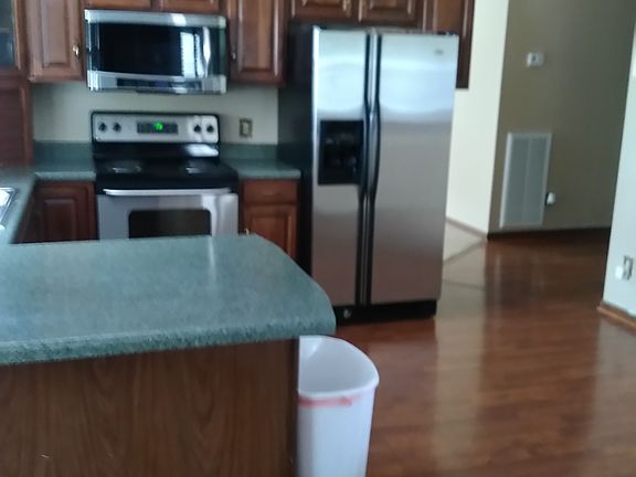 5th image of 1501 Park Dr