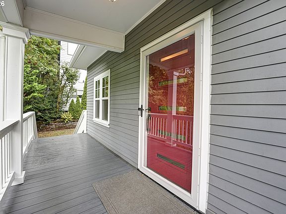 3rd image of 1617 SW Broadway Dr