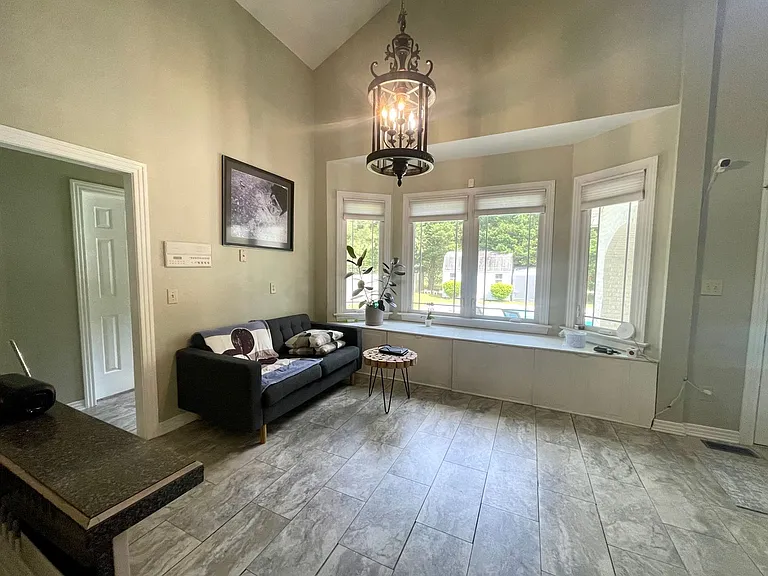 217 Golden Maple Dr — Photo 12