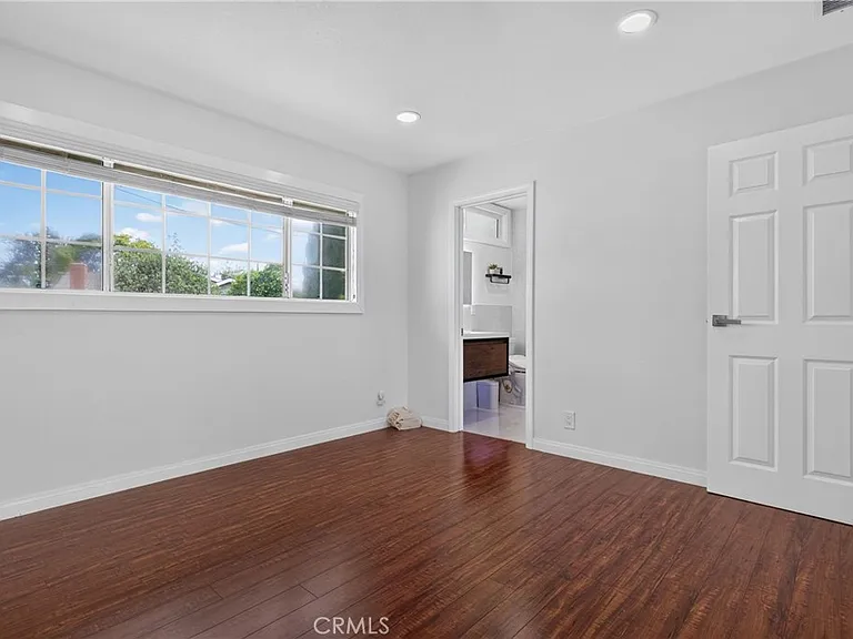 4641 Newman Ave — Photo 40