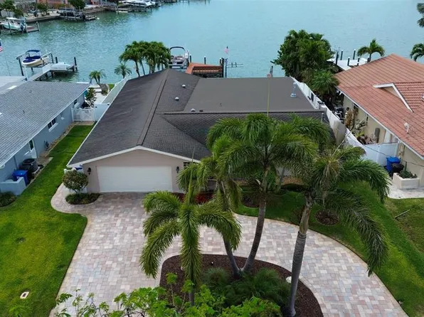 1088 79th St S, Saint Petersburg, FL 33707