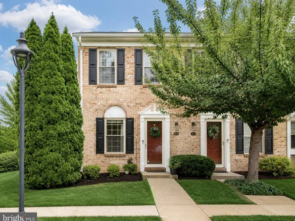 693 Metro Ct, West Chester, PA 19380