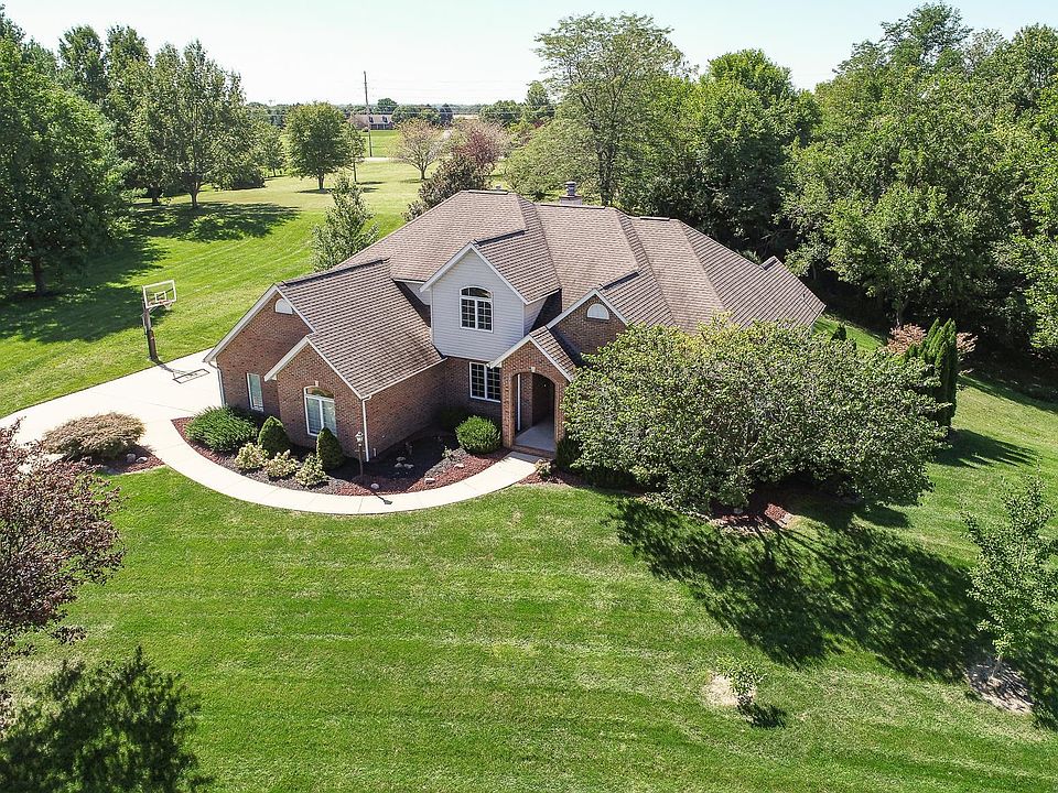 1st image of 131 Woodbourne Ct