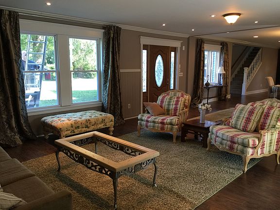 Spacious sunny living room