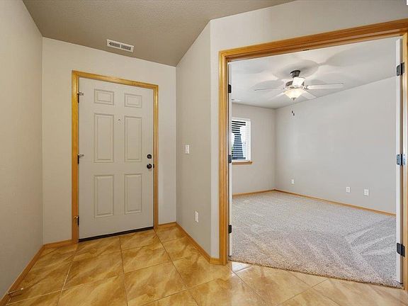 4th image of 1699 Lantana Ave