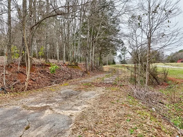 499 Campground Rd, Liberty, SC 29657