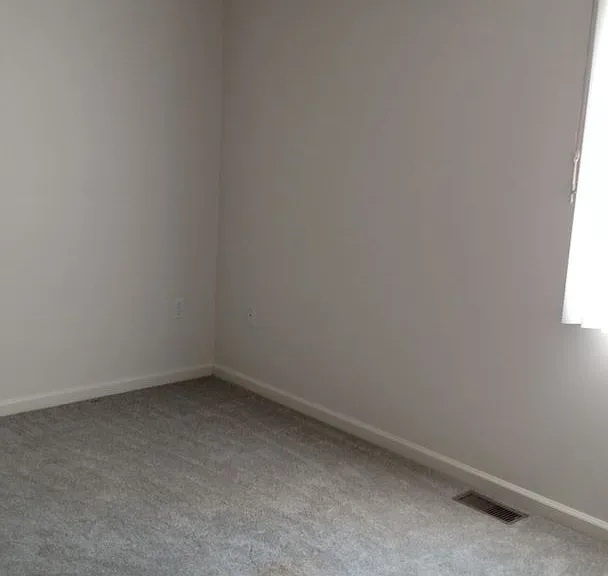 903 Hartwell Dr — Photo 7