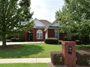 116 Dovecot Dr, Warner Robins, GA 31088