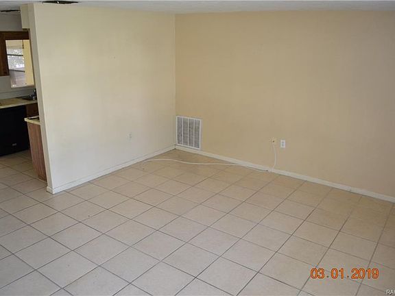 5th image of 67 S Jeffery St
