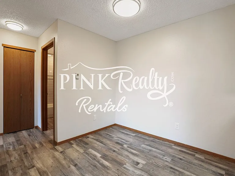 380 Paradise Cir #B6 — Photo 4