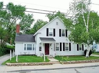 13 Sawyer St, Wareham, MA 02571