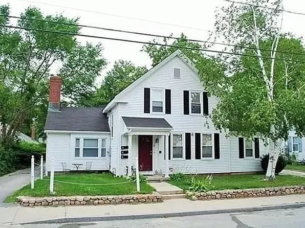 13 Sawyer St, Wareham, MA 02571