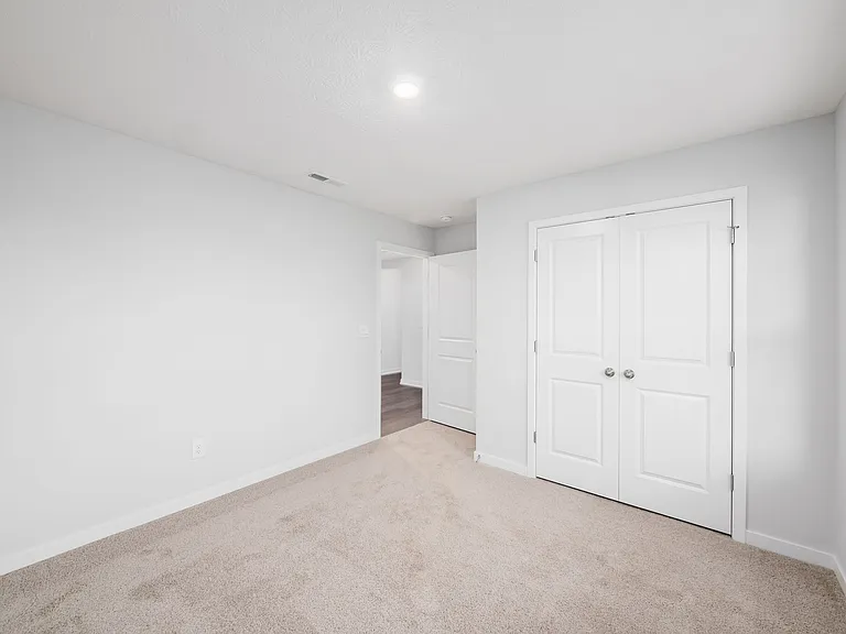 426 Emily Dr — Photo 11
